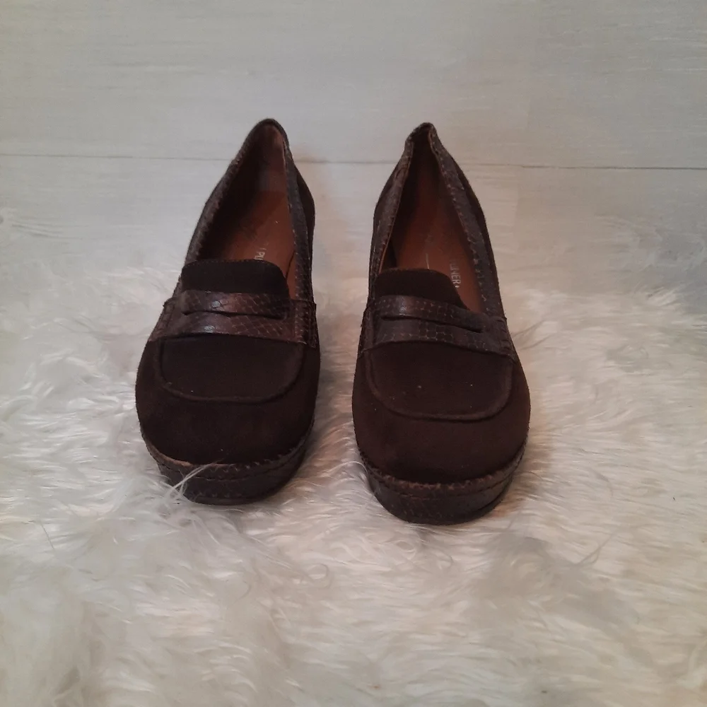Donald J. Pliner Brown Suede Wedge Loafers size 7